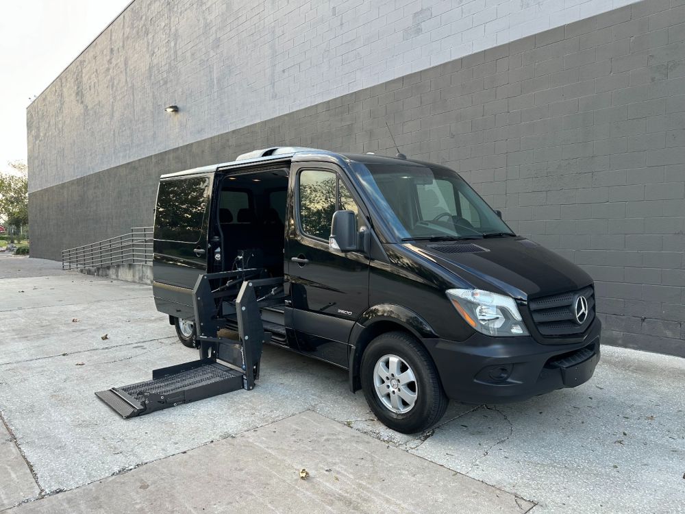 mercedes-benz sprinter passenger van 2016 WDZPE7CD4GP194816 image mercedes-benz sprinter passenger van 2016 WDZPE7CD4GP194816 image